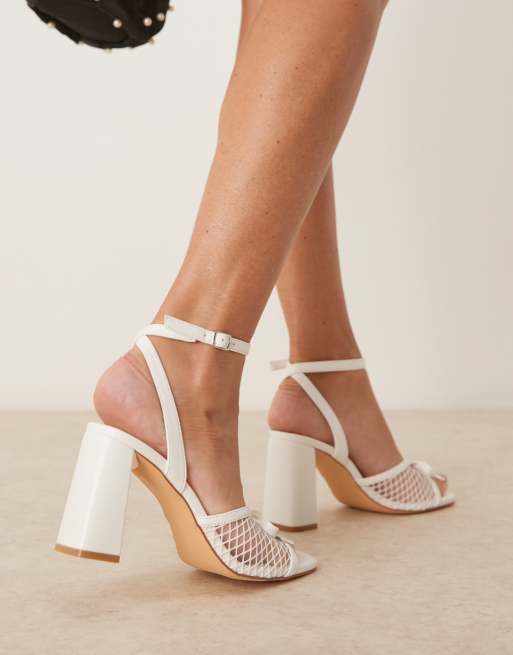 Glamorous Sandalen met halfhoge blokhak en strik in wit ASOS