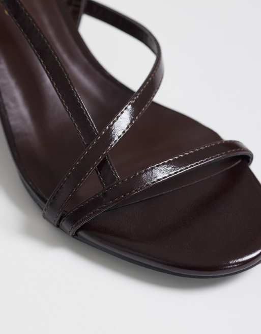 Glamorous - Sandalen met smalle bandjes en kittenhak in bruin , 2 van 4