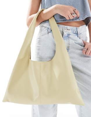 Glamorous - Schultertasche in Blassgrün mit spitzen Ecken