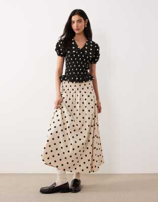 Glamorous Shirred Top With Puff Sleeves And Collar In Black