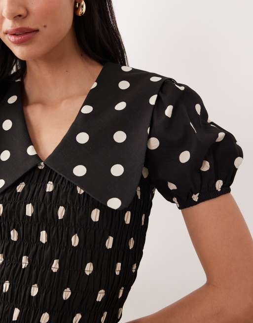 Glamorous shirred top with puff sleeves and collar in black polka
