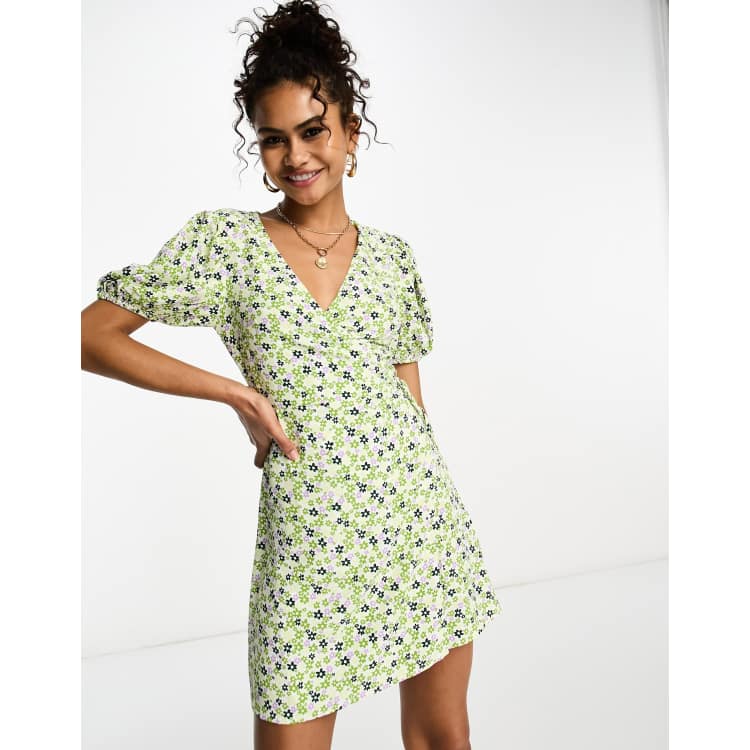 Glamorous short sleeve wrap mini dress in green retro floral