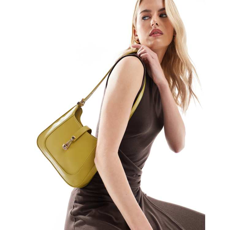 lawgy clasp wrap shoulder bag ベージュ Designer fashion, Seoul-fully created | W Concept