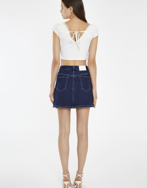 Glamorous Side split denim mini-skirt in indigo stonewash, 2 of 4