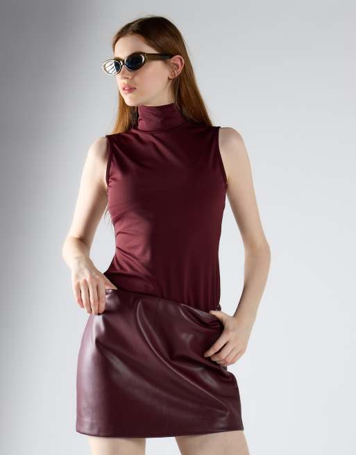 Glamorous Side zip mini skirt in burgundy pu, 4 of 4