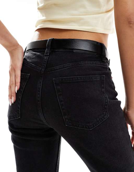 Glamorous skinny belt with molten gold buckle in black, 3 of 4