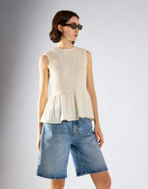 Glamorous Sleeveless bubble-hem top in white - view 1
