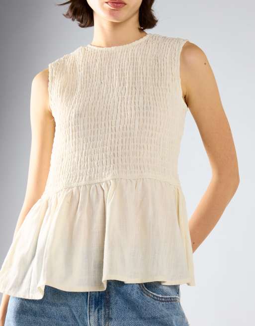 Glamorous Sleeveless bubble-hem top in white, 2 of 4