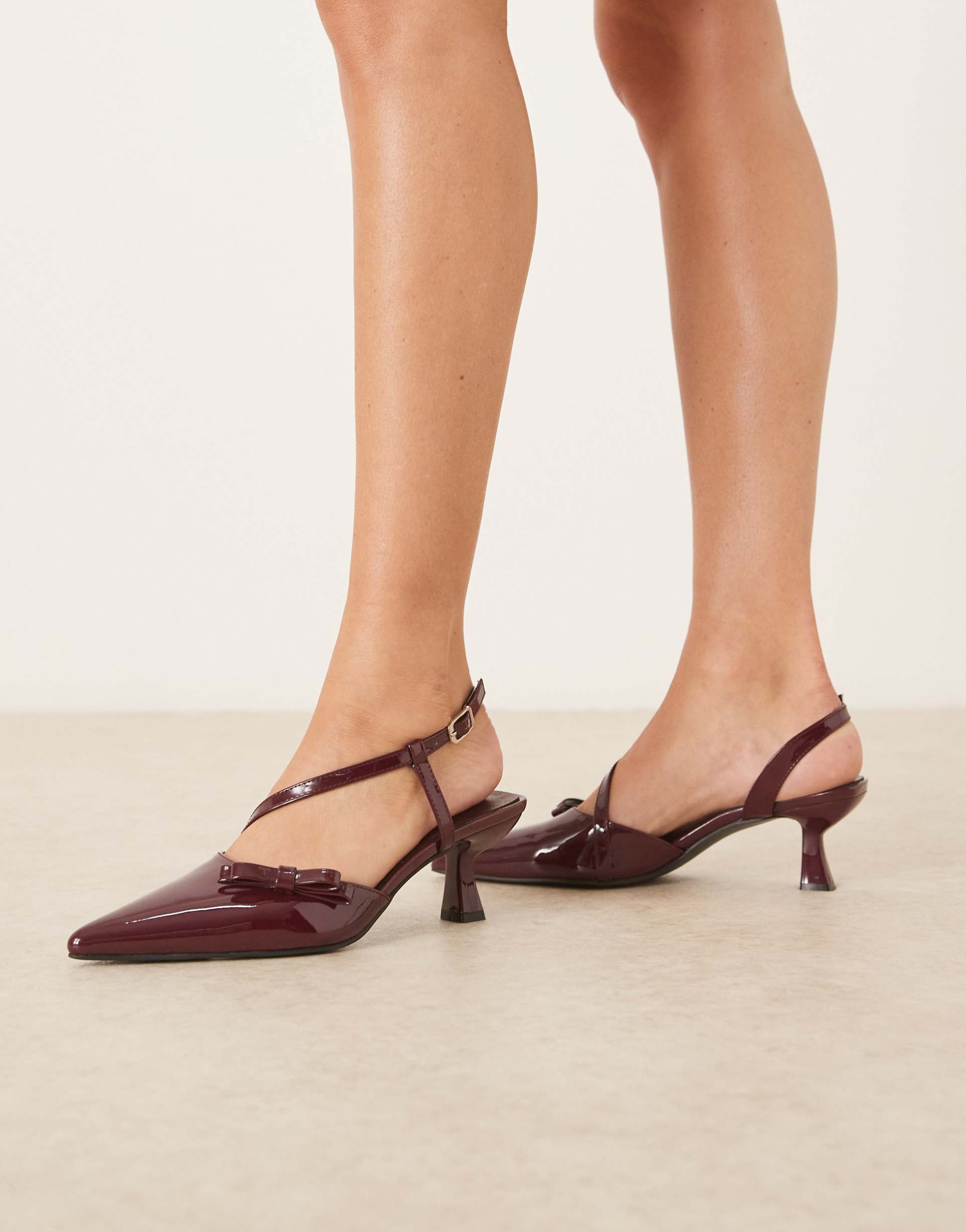glamorous slingback kitten heeled shoes with bow in burgundy