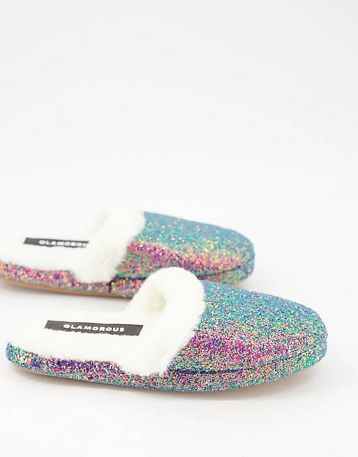 Glamorous slippers in irridescent glitter