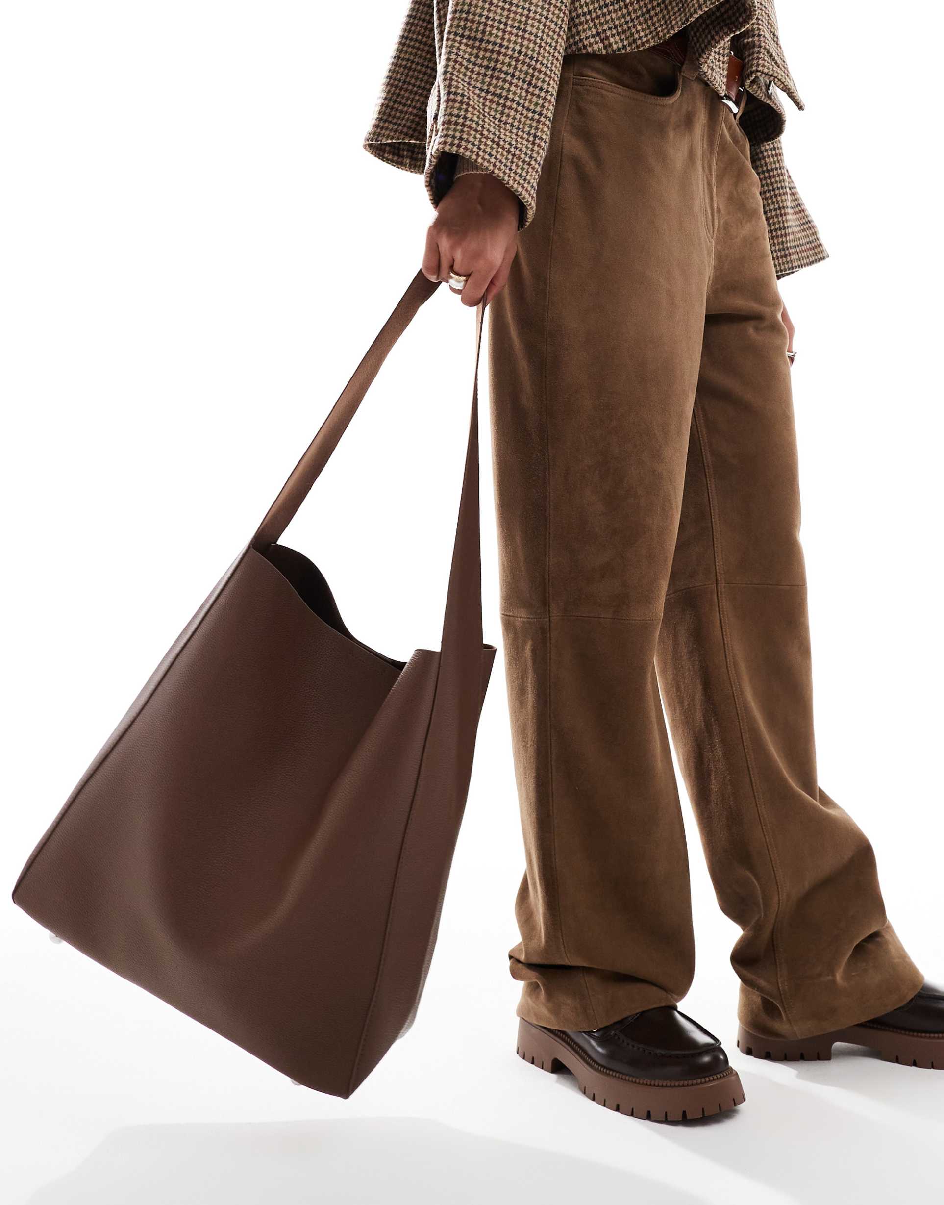 glamorous slouch shoulder tote bag in dark brown