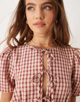 glamorous smock dress with puff sleeves and tie front in brown check