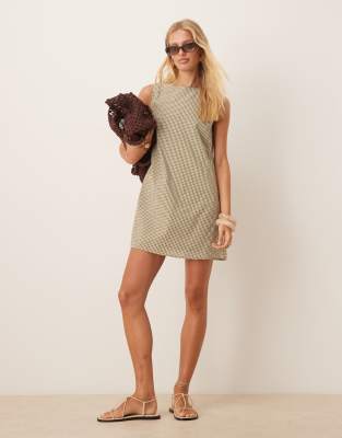 Glamorous Glamorous smock mini dress in green red check-Multi