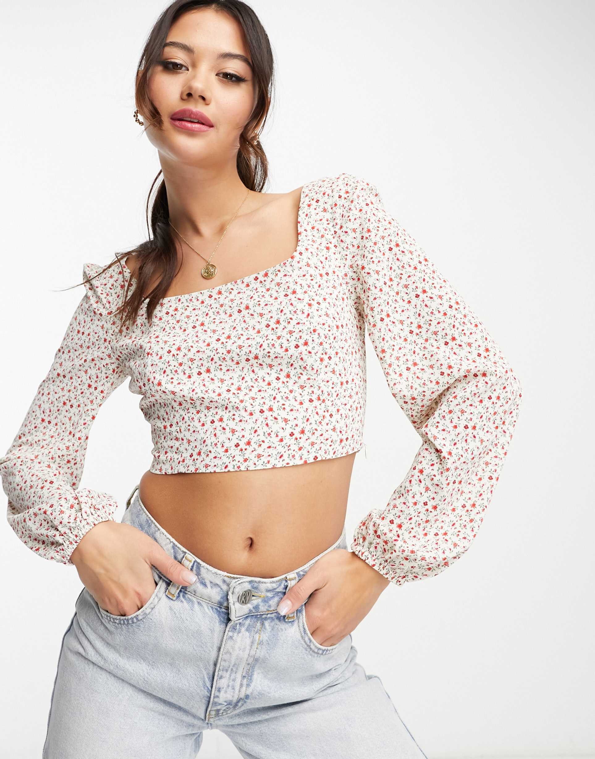 Glamorous square neck fitted blouse in vintage floral view 2