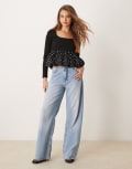 [Glamorous] Glamorous square neck long sleeve top with puffball hem in black polka dot 14 Black/Cream
