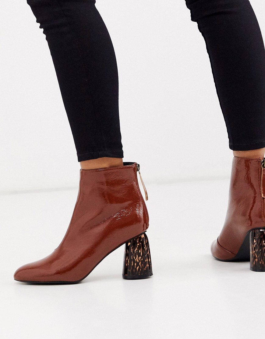 Glamorous - Stivali marrone Patent con tacco leopardato