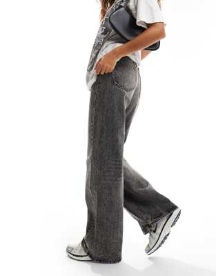 Glamorous Straight Leg Mid Rise Jeans In Dirty Gray Denim-green