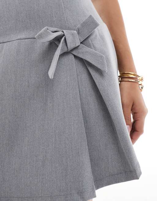 Glamorous strapless pleated bow mini dress in grey, 4 of 4