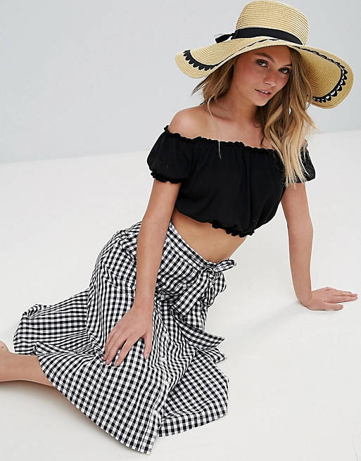 Glamorous Straw Floppy Sun Hat with Scalloped Embroidered Trim