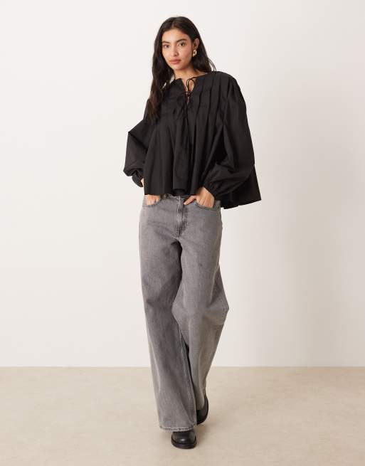 Glamorous – Svart blus med långa ärmar och knytning framtill, 2 av 4