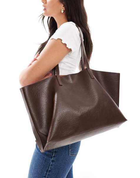 Glamorous textured PU tote bag in deep brown - view 1
