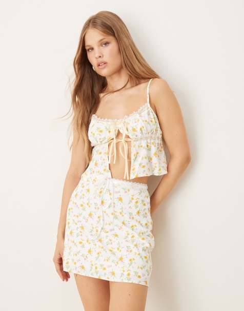 Glamorous Tie front cami top in orange pink spring floral