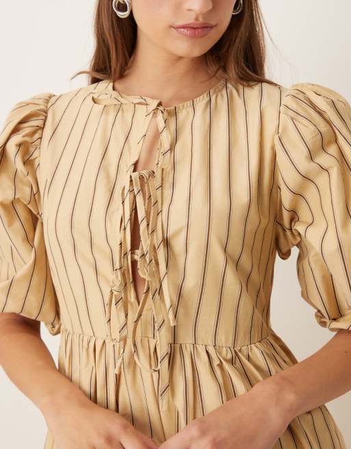 Glamorous Tie-front midi-dress in beige brown stripe, 2 of 4