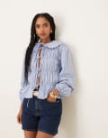 [Glamorous] Glamorous tie front shirred blouse in blue stripe-Multi 10 Blue stripe