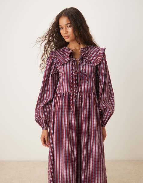 Glamorous tie front smock mdiaxi dress with dramatic collar in red blue check - view 1