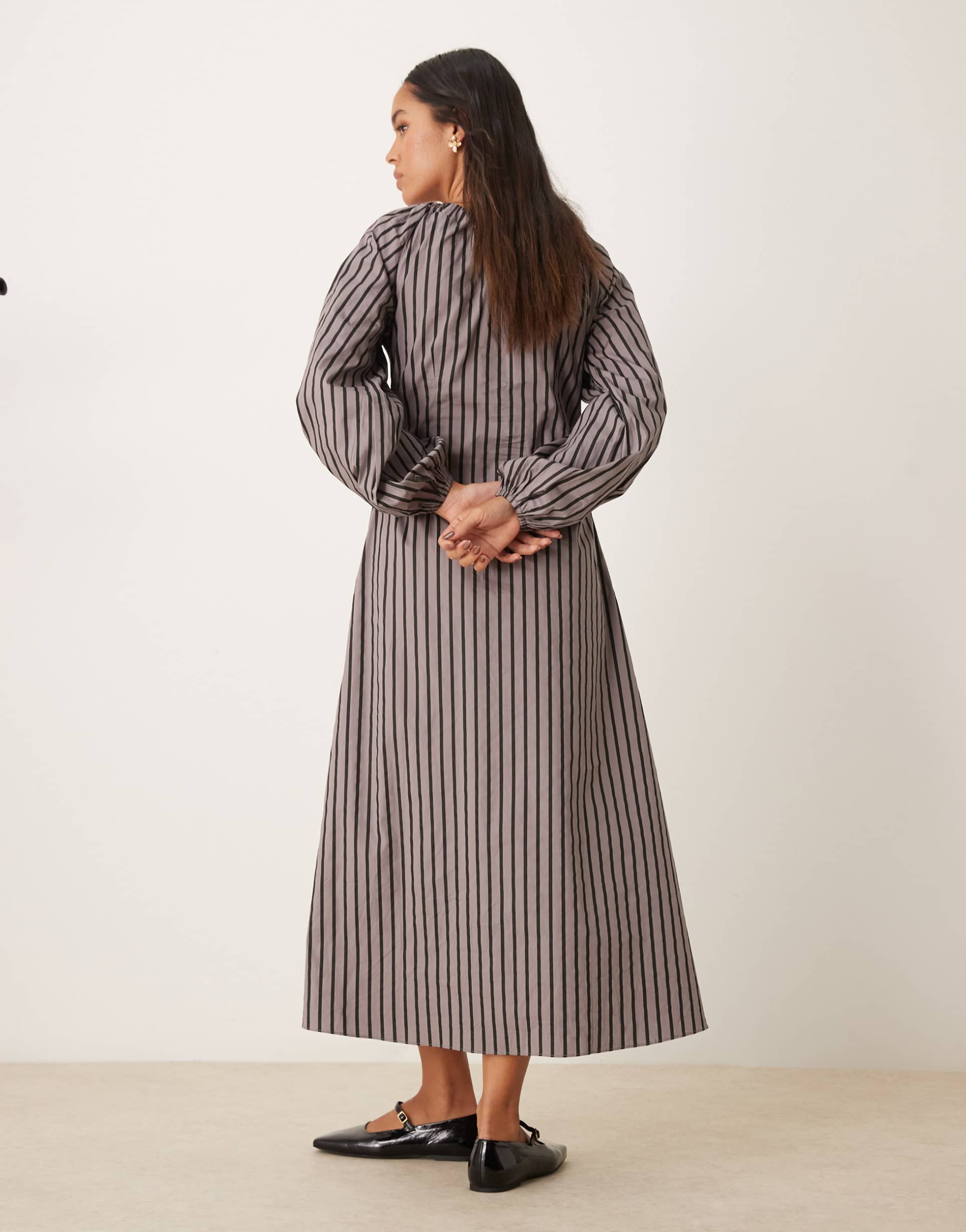 glamorous tie front volume sleeve maxi smock dress in gray black stripe