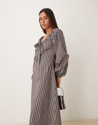 glamorous scoop bow neck volume mini smock dress in stripe Glamorous scoop neck bow detail mini romantic dress in black stripe
