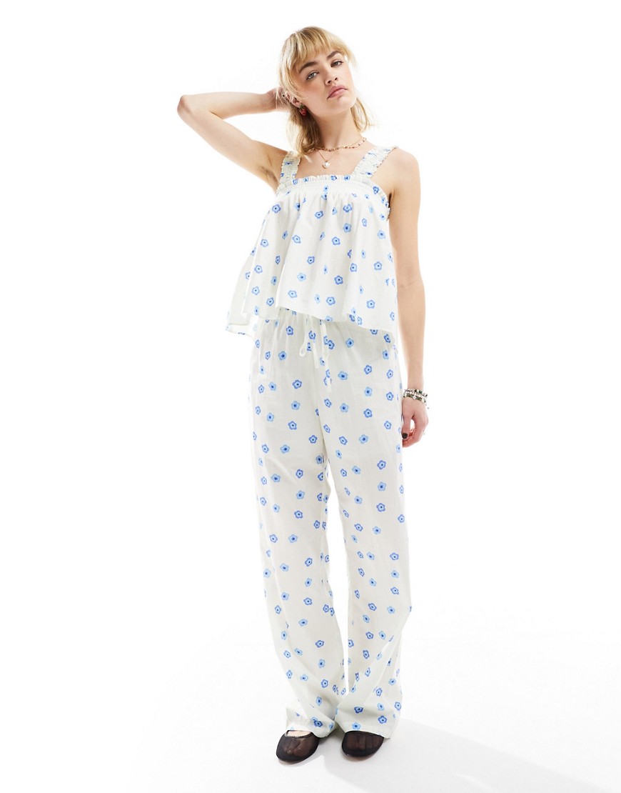 Glamorous Tie Waist Wide Leg Relaxed Pants In Blue Ditsy - Part Of A Set-white