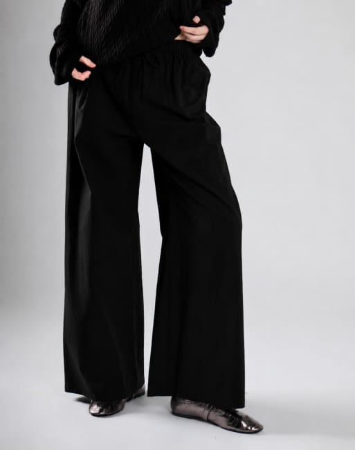 Glamorous Tie waist wide leg trousers in black, 3 of 3