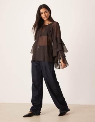 Glamorous - Transparente Bluse in Braun im Boho-Stil mit Rüschen und Flatterärmeln-Brown