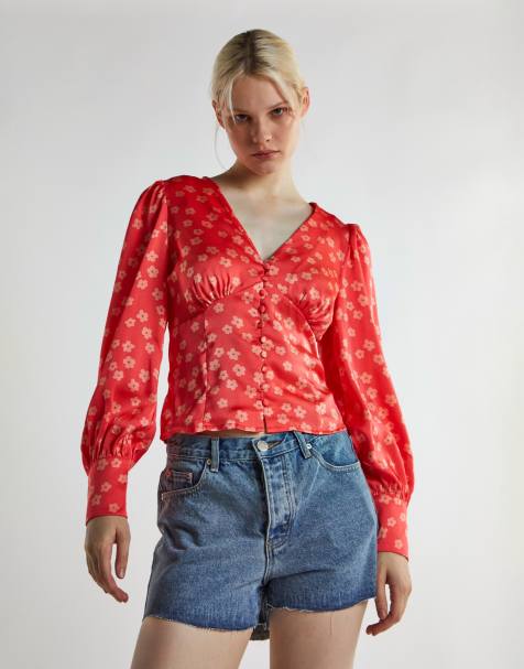 Glamorous V neck blouses in coral pink daisy - view 1