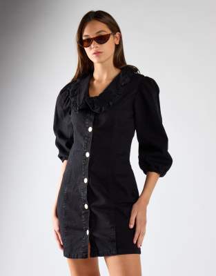 V Neckline 3