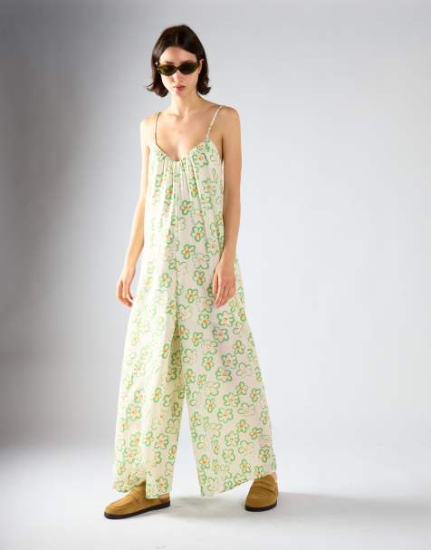 Glamorous V-neck  jumpsuit in white green multi daisy - view 1