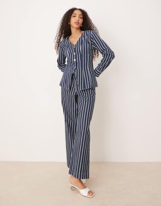 Glamorous v neck long sleeve blouse in blue denim stripes