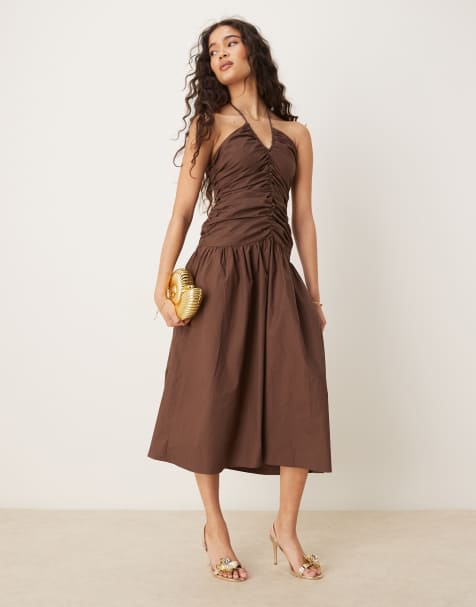 Glamorous V neck midi dress in brown - view 1