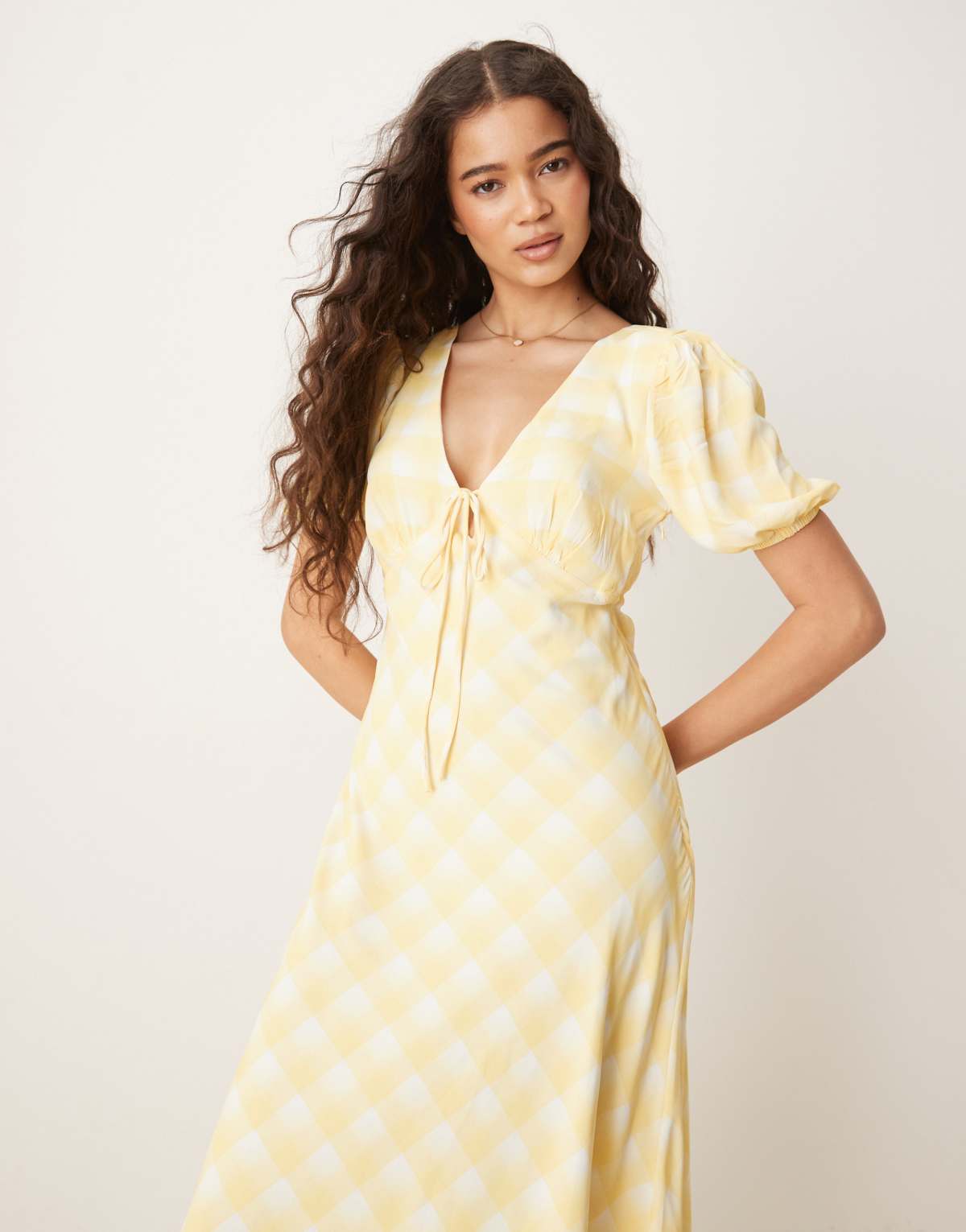 Glamorous V neck midi dress in yellow ombre check