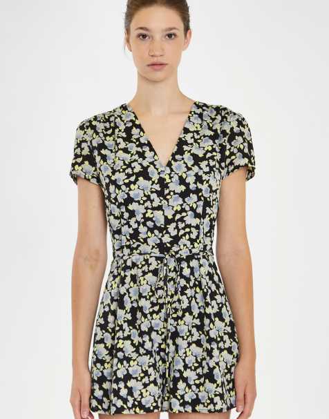 Glamorous V-neck -playsuit in black grey flower - view 1