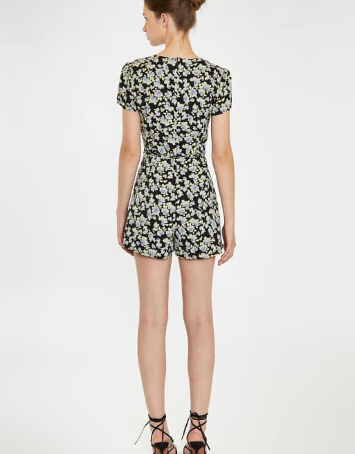 Glamorous V-neck -playsuit in black grey flower, 4 of 4