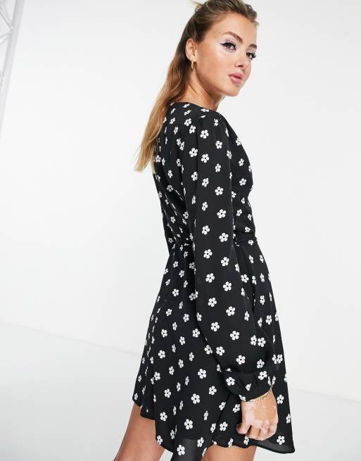 Glamorous Black White Daisy Long Sleeve Tie Front Mini Dress