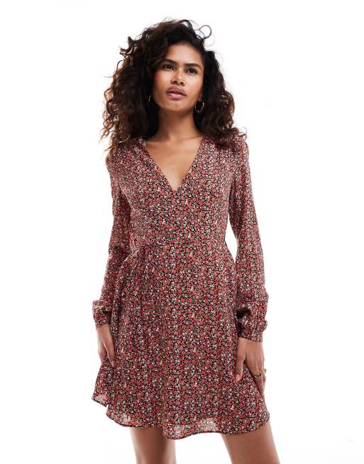 Glamorous v neck tie waist mini dress in red floral