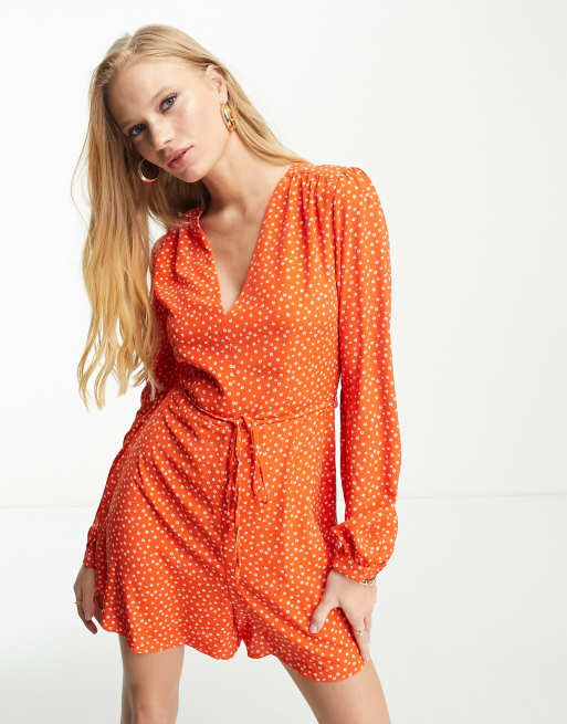 Glamorous v neck tie waist tea playsuit in red orange ditsy, 2 of 4