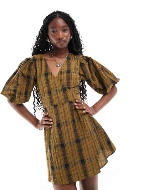 Glamorous V-neck wrap mini smock dress in orange check - view 1