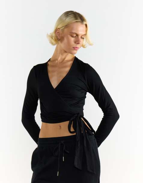 Glamorous V neck wrap top in black
