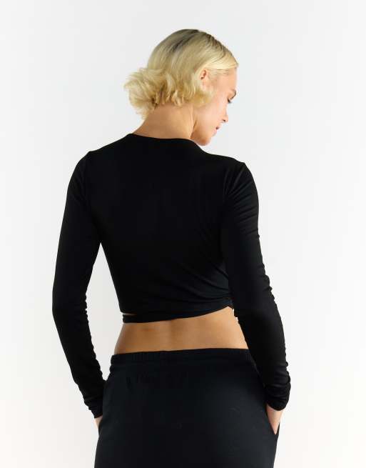 Glamorous V neck wrap top in black, 2 of 4