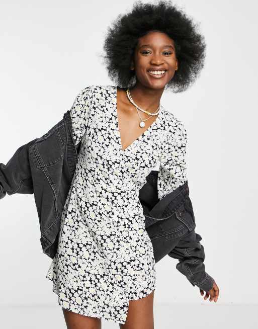 Glamorous - Vestito corto a portafoglio con maniche a sbuffo a fiori