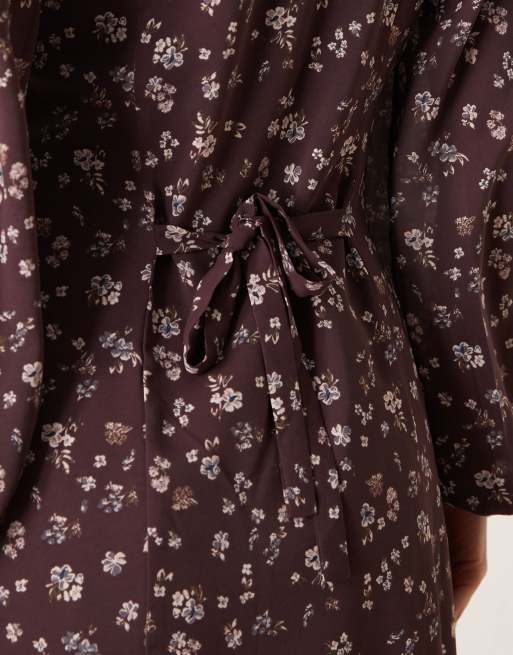 Glamorous - Vestito corto da giorno a maniche lunghe allacciato sul davanti marrone a fiorellini, 2 di 4